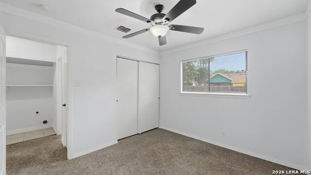 4747 Swann Ln Kirby, TX 78219