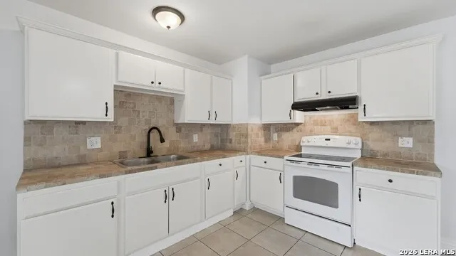 4747 Swann Ln Kirby, TX 78219
