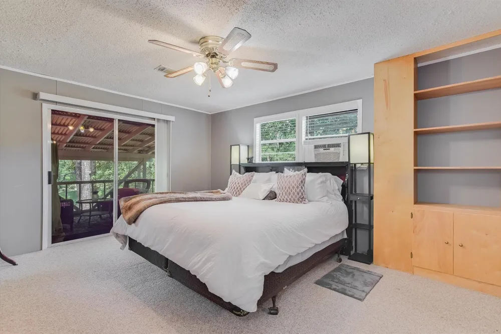 124 Broken Bow Road La Grange, TX 78945