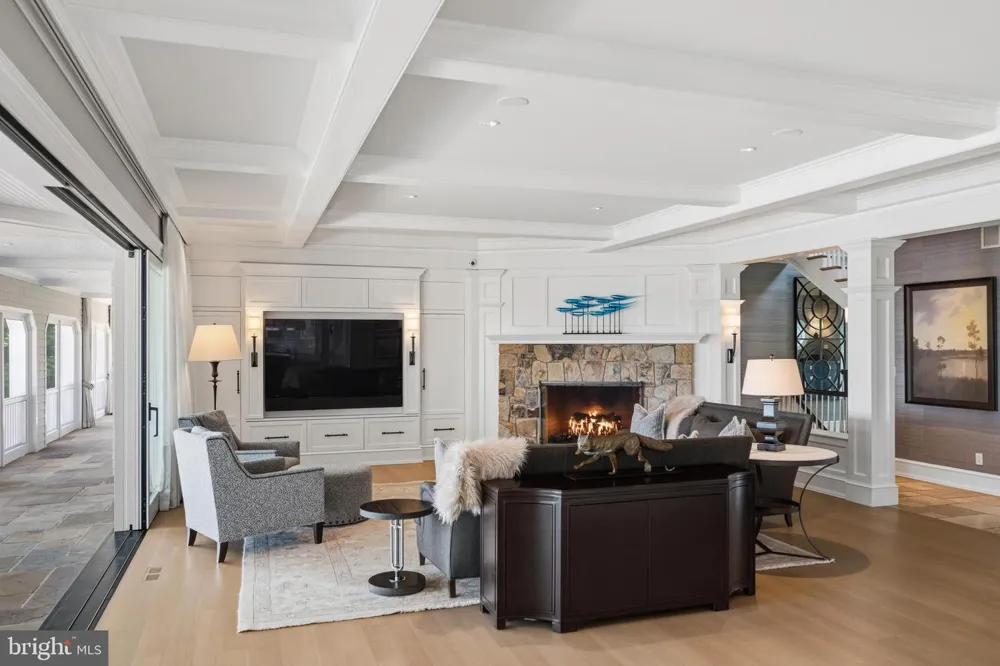 2045 MAIDSTONE FARM ROAD Annapolis, MD 21409