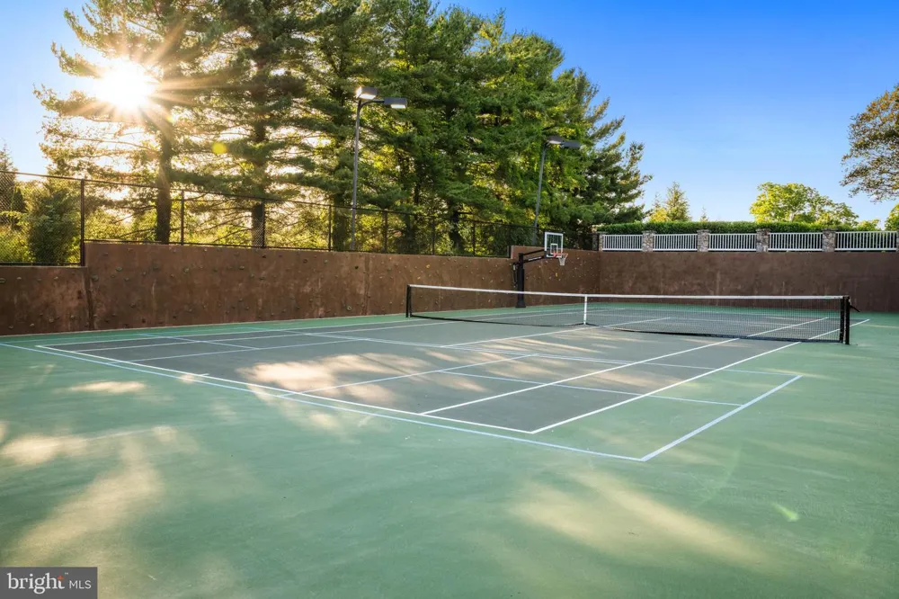 2045 MAIDSTONE FARM ROAD Annapolis, MD 21409