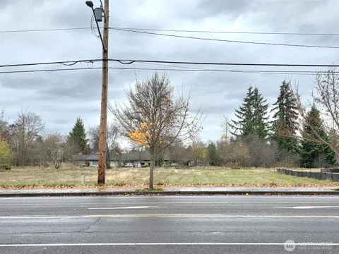 606 Yelm Avenue W