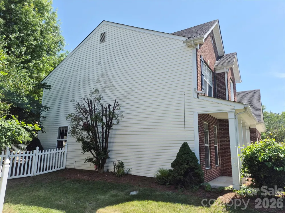 6229 Roseway Court Harrisburg, NC 28075
