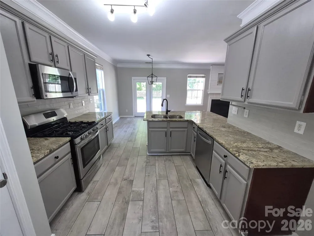 6229 Roseway Court Harrisburg, NC 28075