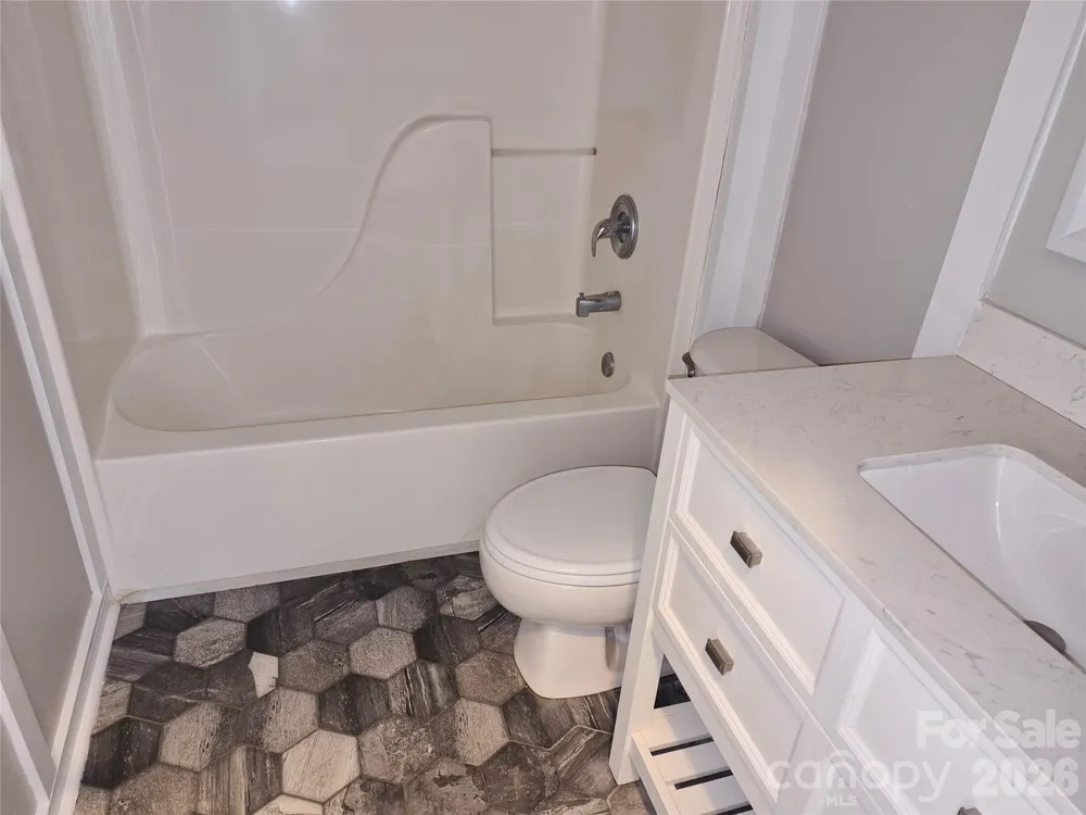 6229 Roseway Court Harrisburg, NC 28075