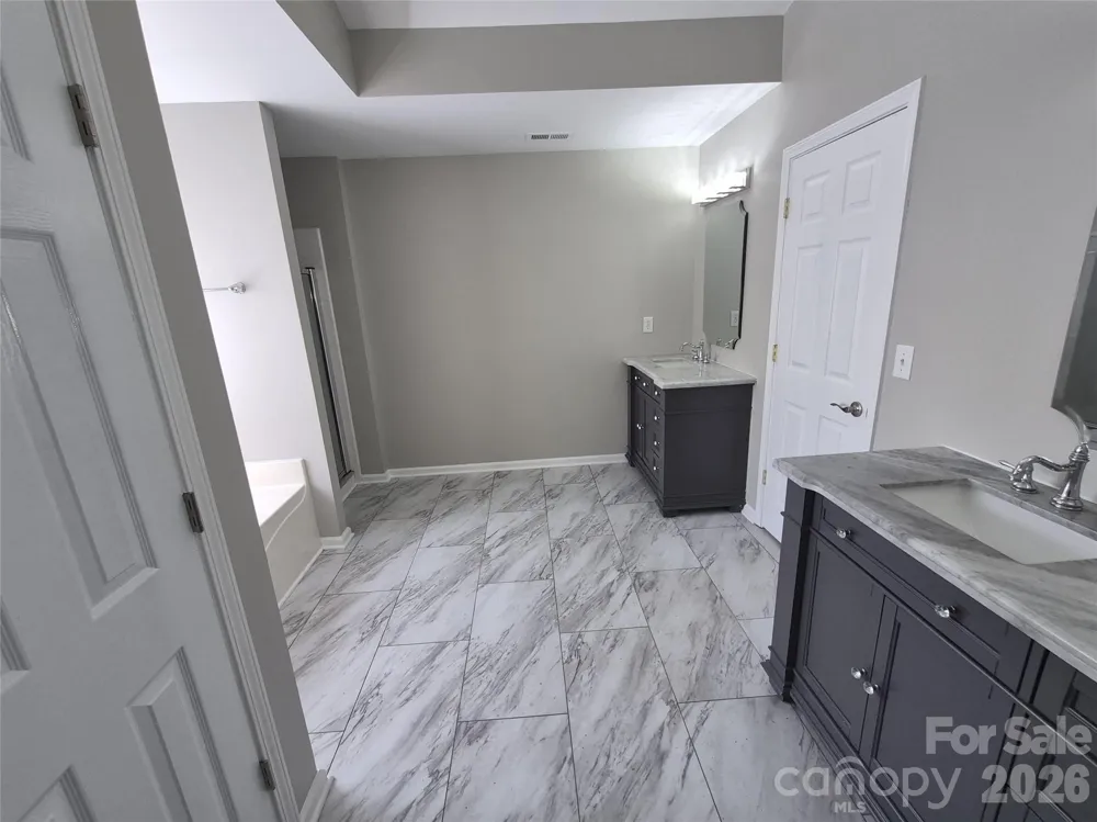 6229 Roseway Court Harrisburg, NC 28075
