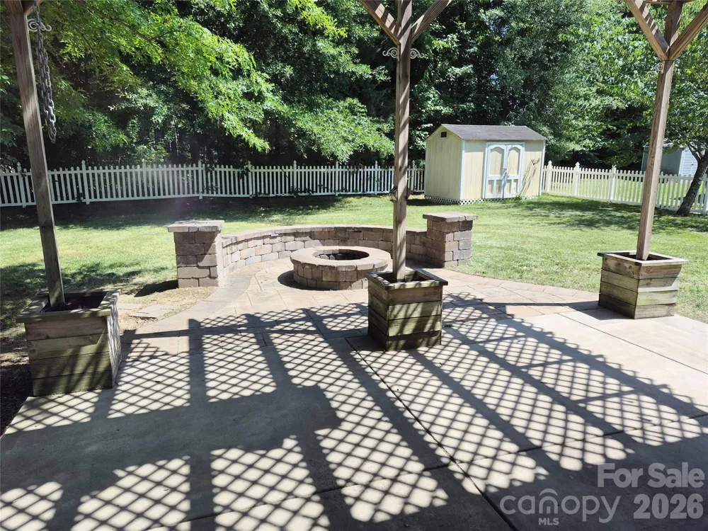 6229 Roseway Court Harrisburg, NC 28075