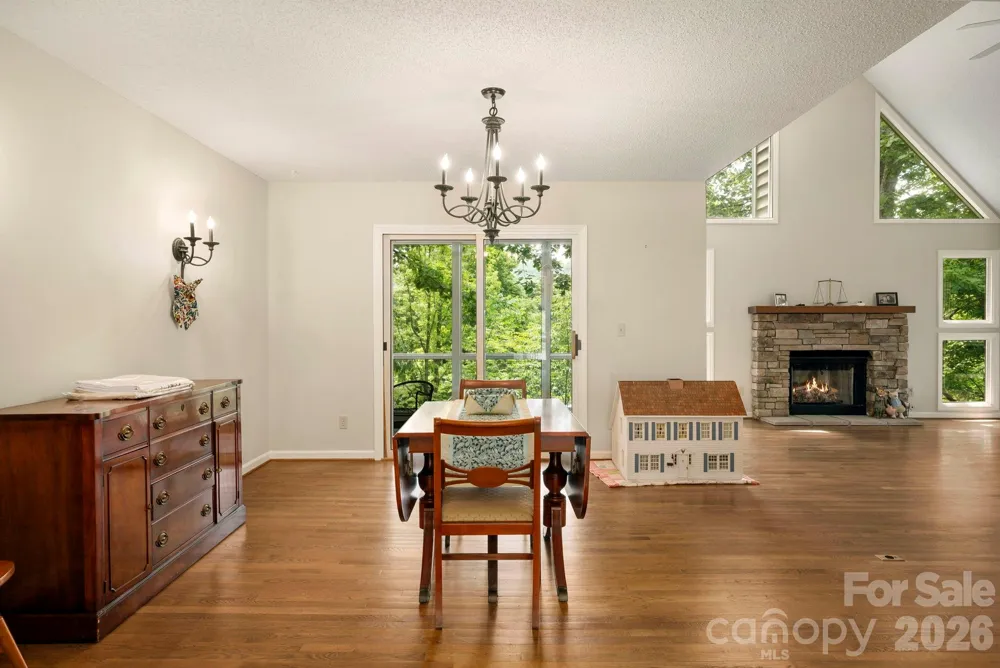 129 FOREST VIEW DRIVE Flat Rock, NC 28731