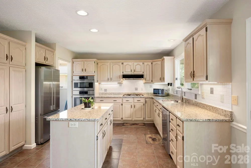129 FOREST VIEW DRIVE Flat Rock, NC 28731