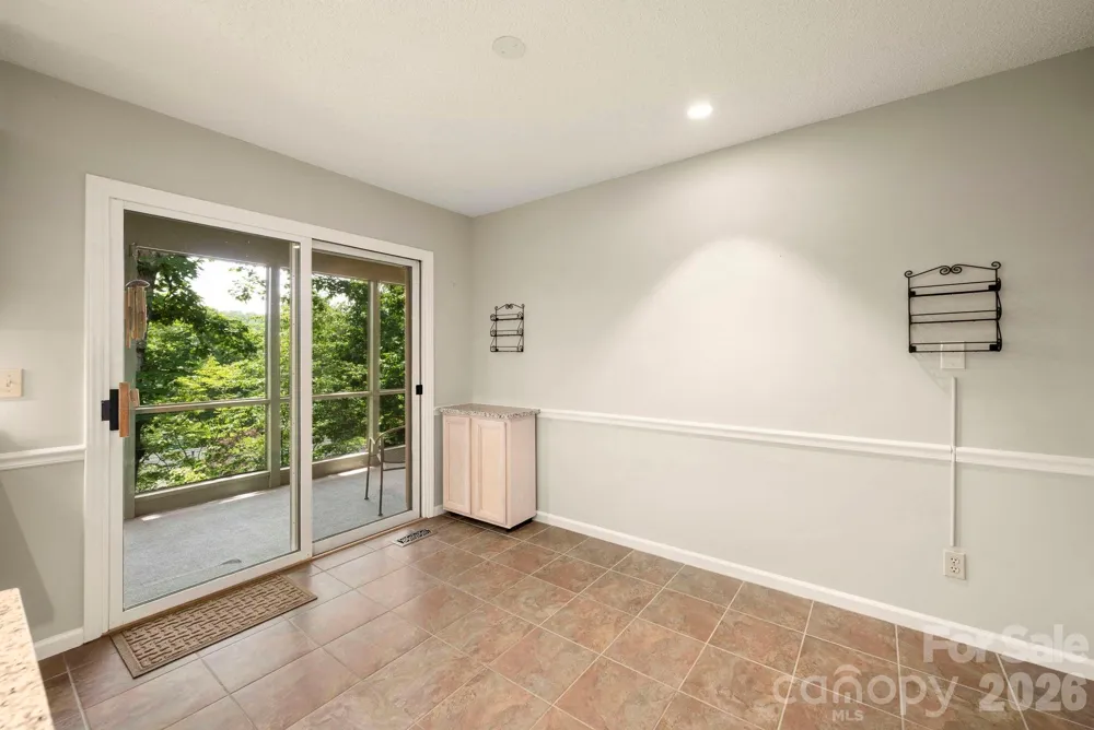 129 FOREST VIEW DRIVE Flat Rock, NC 28731