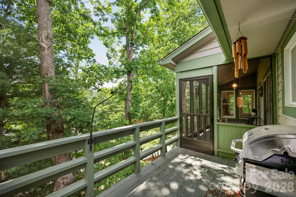 129 FOREST VIEW DRIVE Flat Rock, NC 28731
