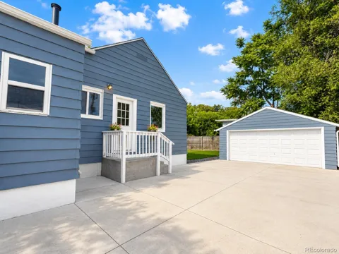 3850 Harlan Street