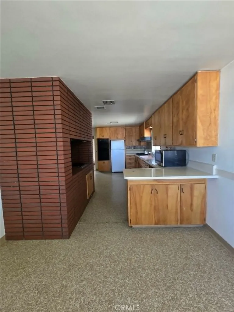 25391 Bejoal Barstow, CA 92311