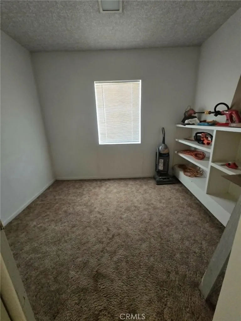25391 Bejoal Barstow, CA 92311