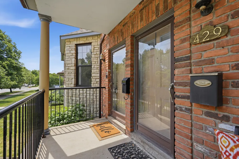 429 E Ferry Street ##8 Detroit, MI 48202