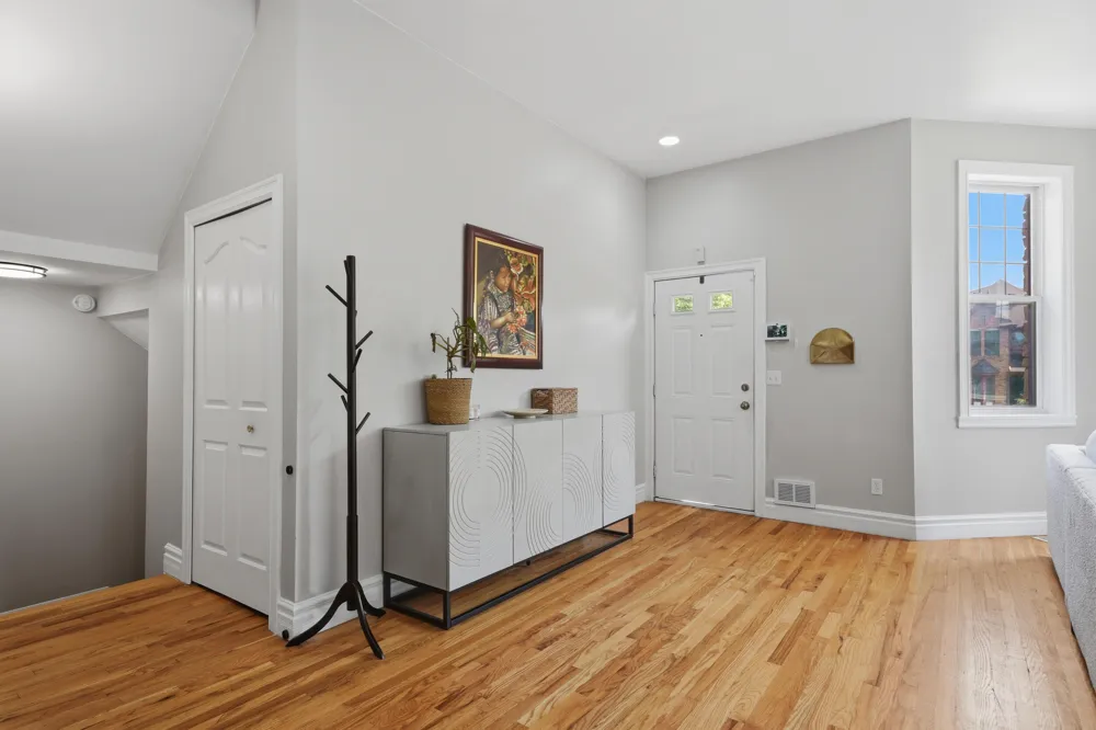 429 E Ferry Street ##8 Detroit, MI 48202