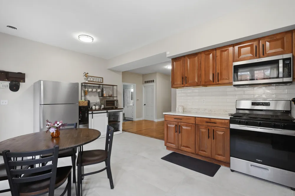 429 E Ferry Street ##8 Detroit, MI 48202