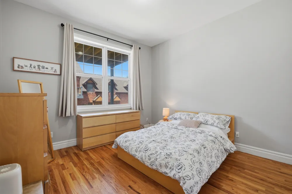 429 E Ferry Street ##8 Detroit, MI 48202
