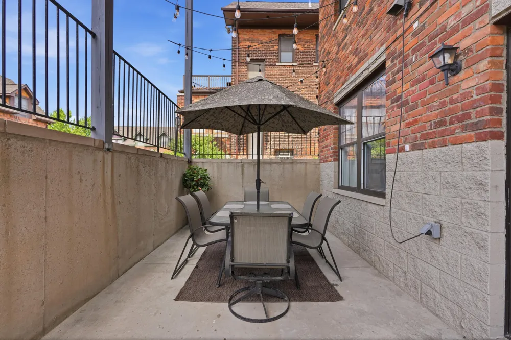 429 E Ferry Street ##8 Detroit, MI 48202