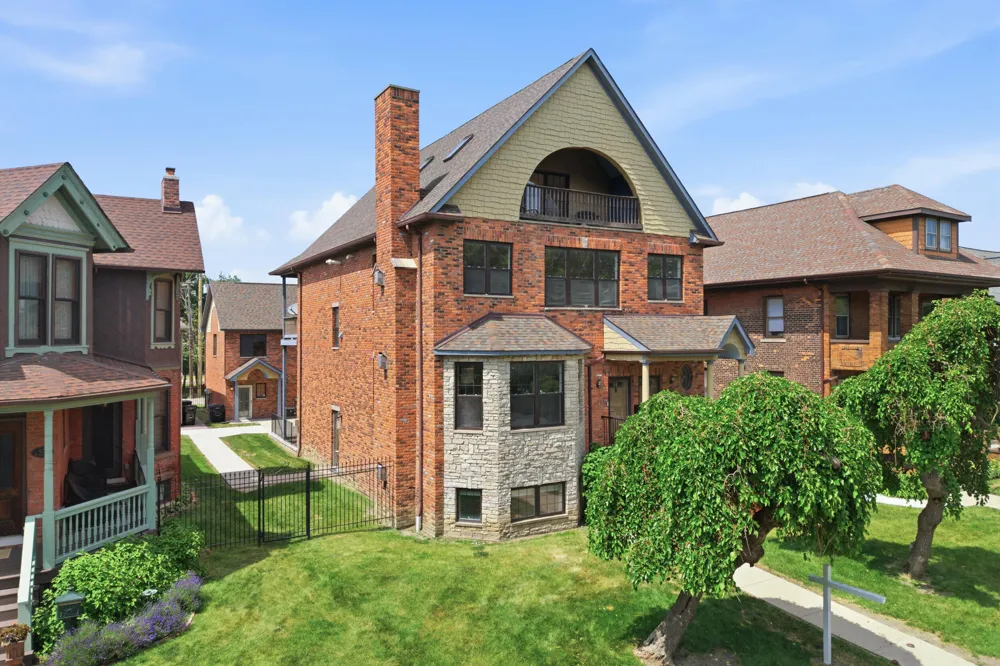 429 E Ferry Street ##8 Detroit, MI 48202