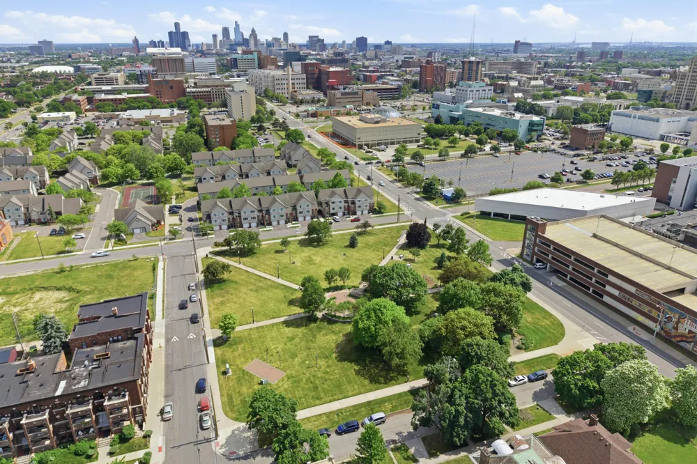 429 E Ferry Street ##8 Detroit, MI 48202