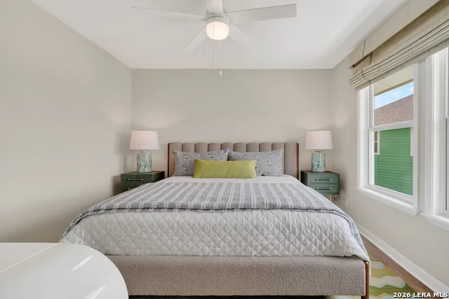 29 Whooping Crane Ln Rockport, TX 78382