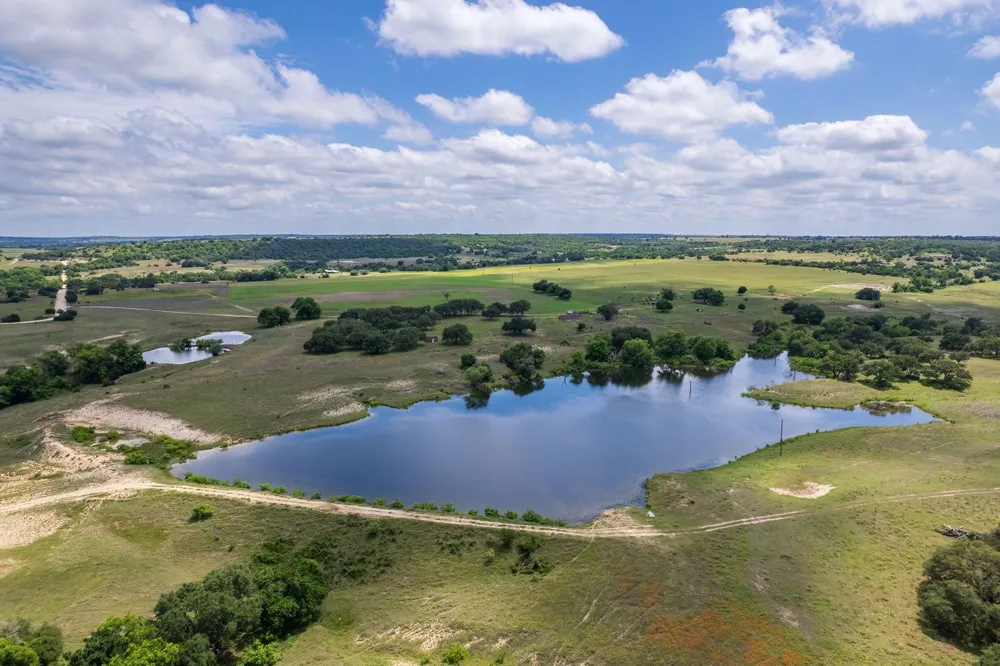 1385 County Road 536 Hamilton, TX 76531