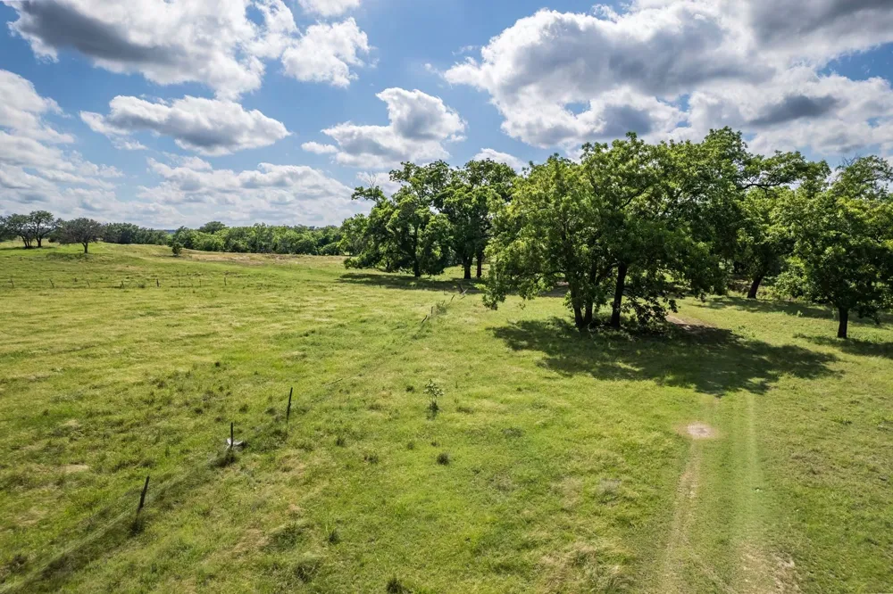 1385 County Road 536 Hamilton, TX 76531