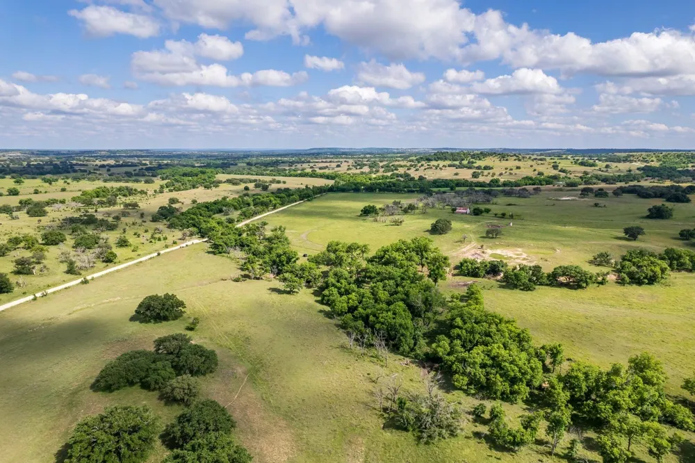 1385 County Road 536 Hamilton, TX 76531