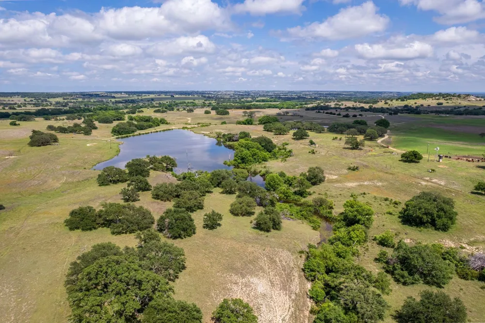 1385 County Road 536 Hamilton, TX 76531