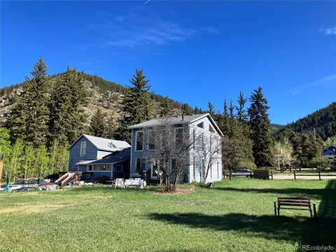 82 W Mountain Avenue