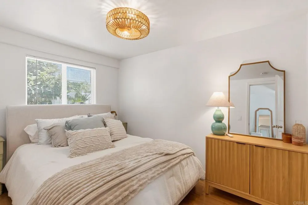 215 Lolita Street Encinitas, CA 92024