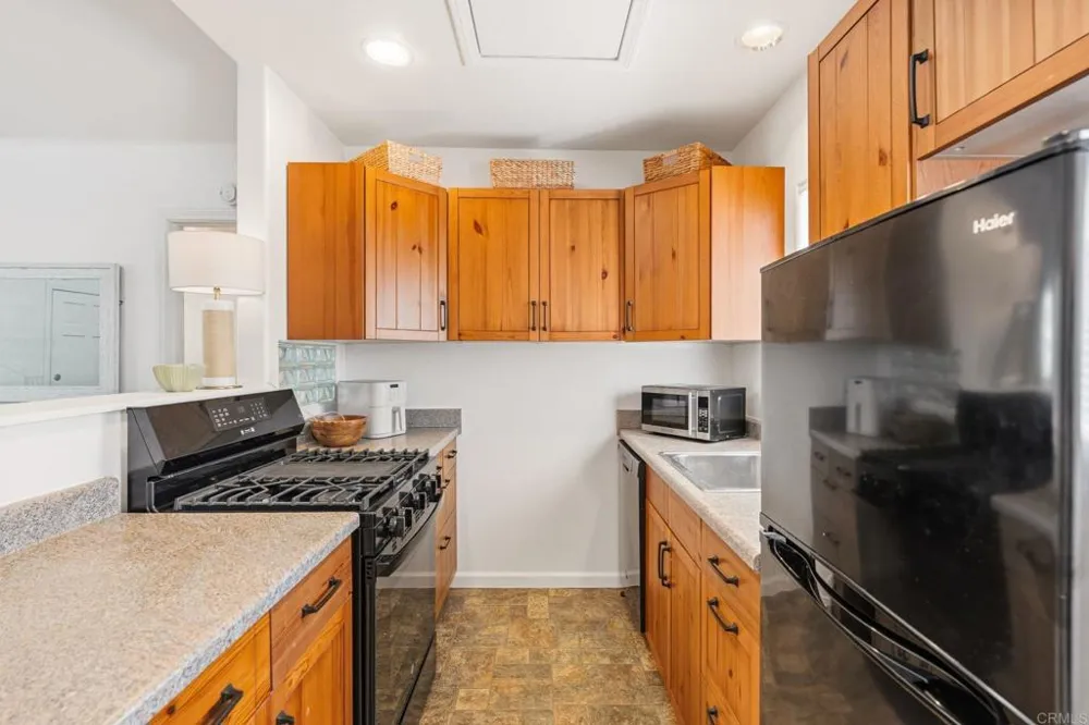 215 Lolita Street Encinitas, CA 92024