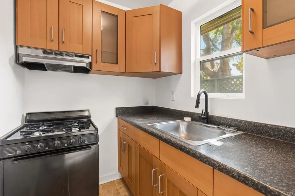 215 Lolita Street Encinitas, CA 92024