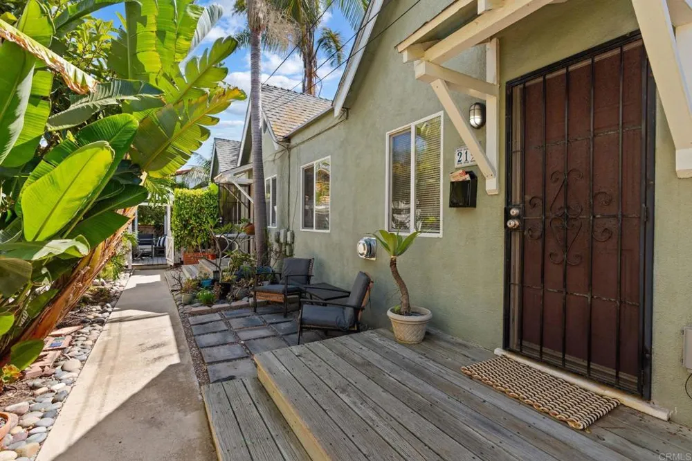 215 Lolita Street Encinitas, CA 92024