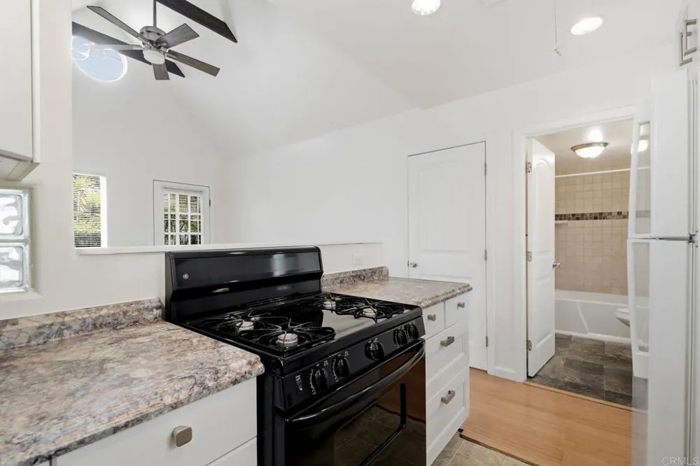 215 Lolita Street Encinitas, CA 92024