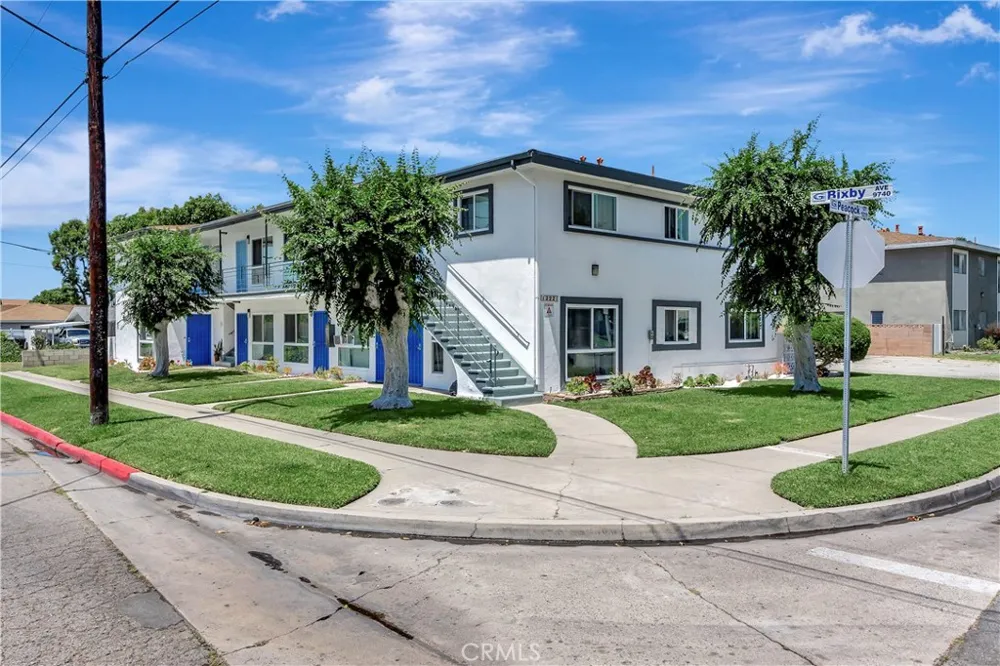 12221 Peacock Court Garden Grove, CA 92841