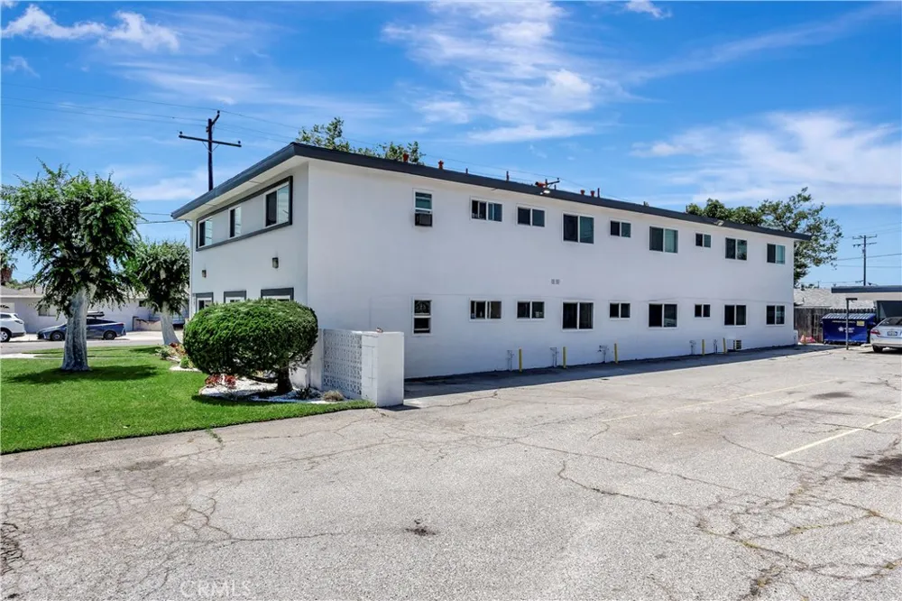 12221 Peacock Court Garden Grove, CA 92841