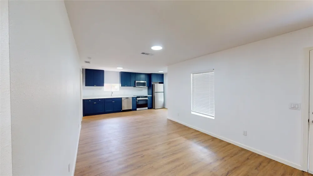 1404 E Polk Street Paris, TX 75460