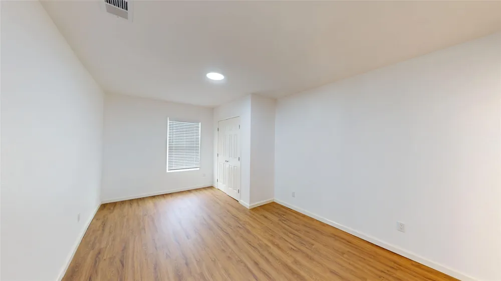 1404 E Polk Street Paris, TX 75460