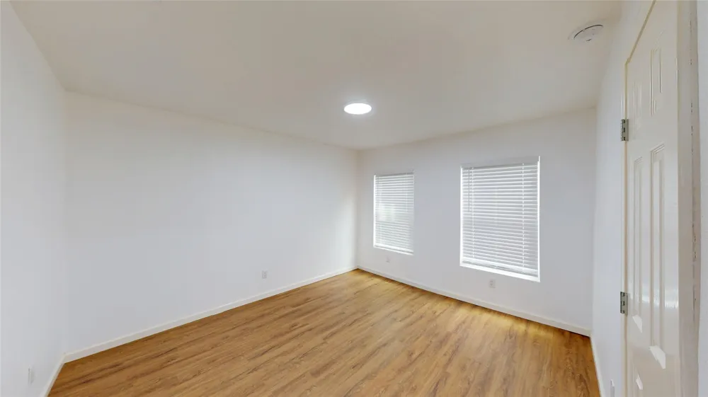 1404 E Polk Street Paris, TX 75460