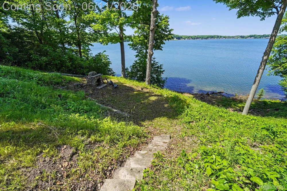 3931 S Shore Drive Elba Township, MI 48446