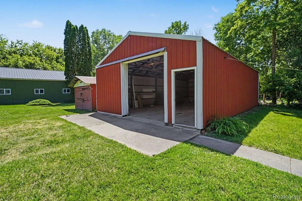 3931 S Shore Drive Elba Township, MI 48446