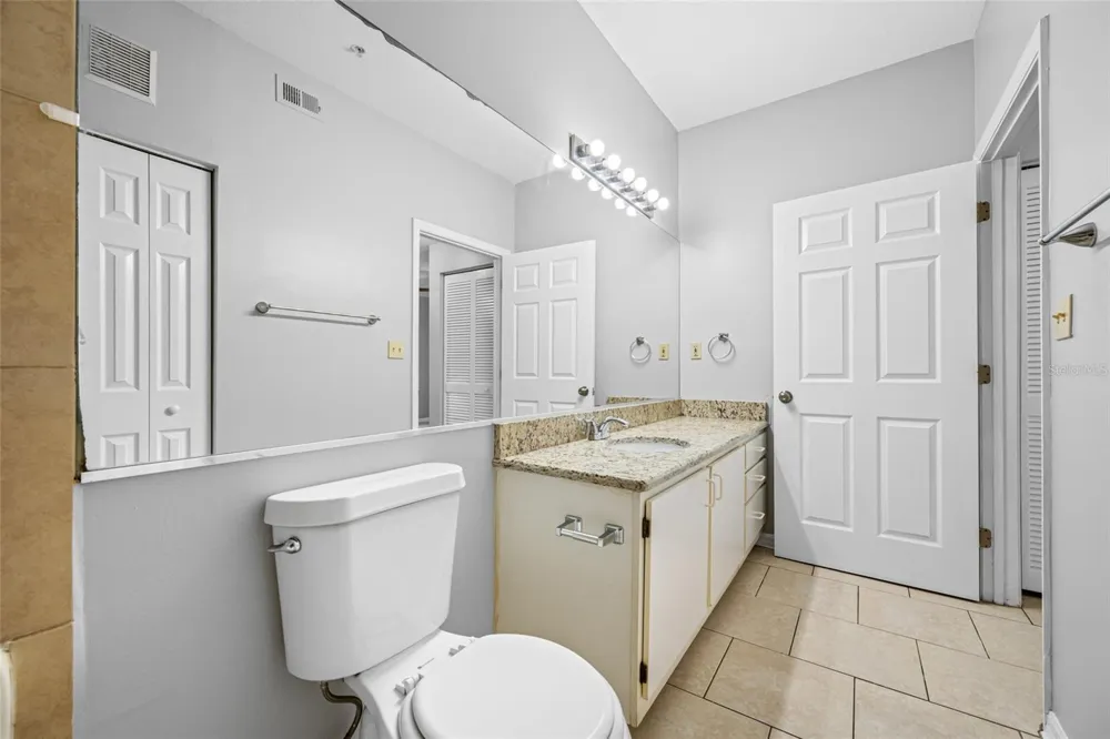 5612 PINNACLE HEIGHTS CIRCLE #206 Tampa, FL 33624