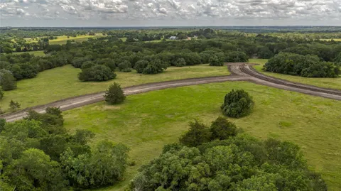 18 Majestic Oak View