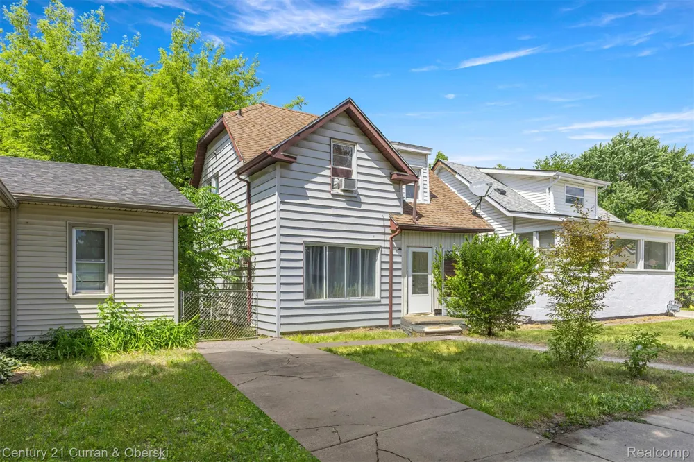 25520 New York Street Dearborn Heights City, MI 48125