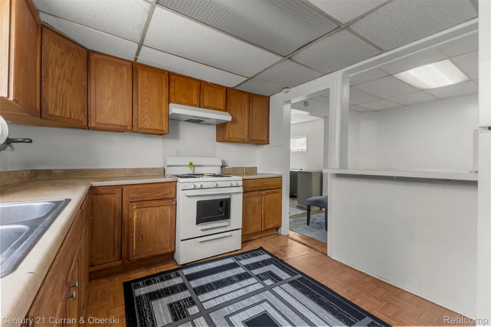 25520 New York Street Dearborn Heights City, MI 48125