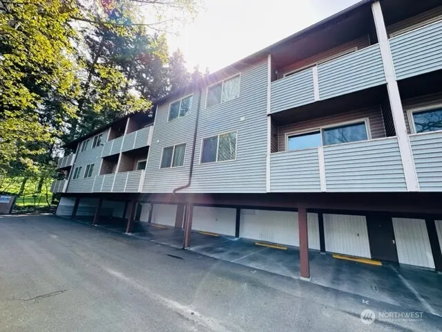 5631 Highway Place #10 Everett, WA 98203