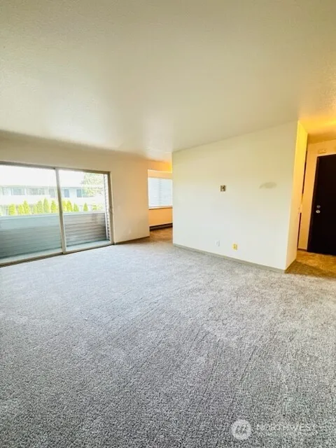 5631 Highway Place #10 Everett, WA 98203