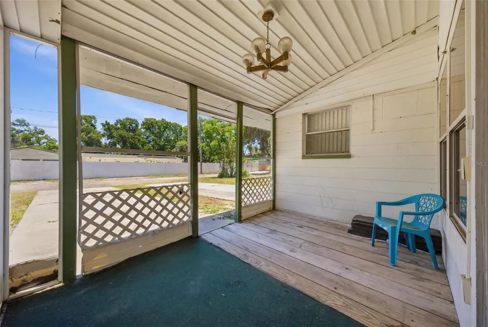 11410 THOMAS ROAD Seffner, FL 33584